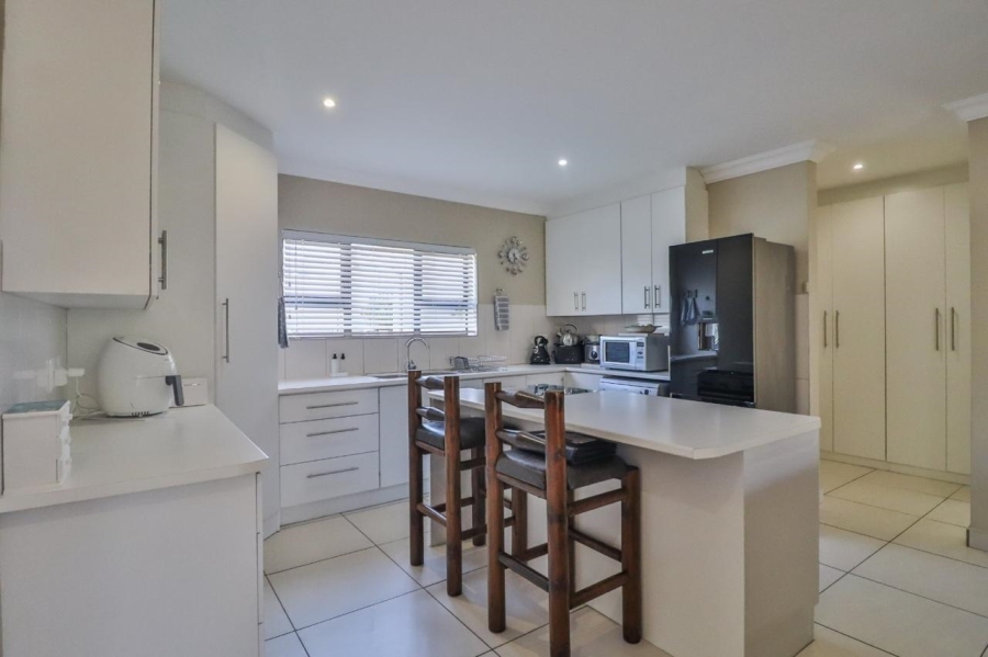 3 Bedroom Property for Sale in Island View Western Cape